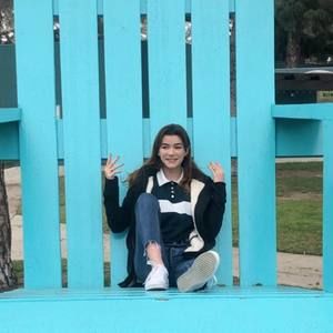 Meet your Posher, Julianna